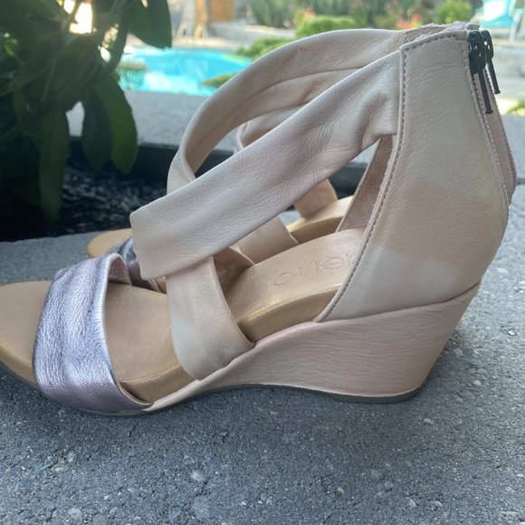 Bueno Women's Iona Metallic Pale Pink Leather W/Rose Metallic Size 37 - Picture 10 of 14